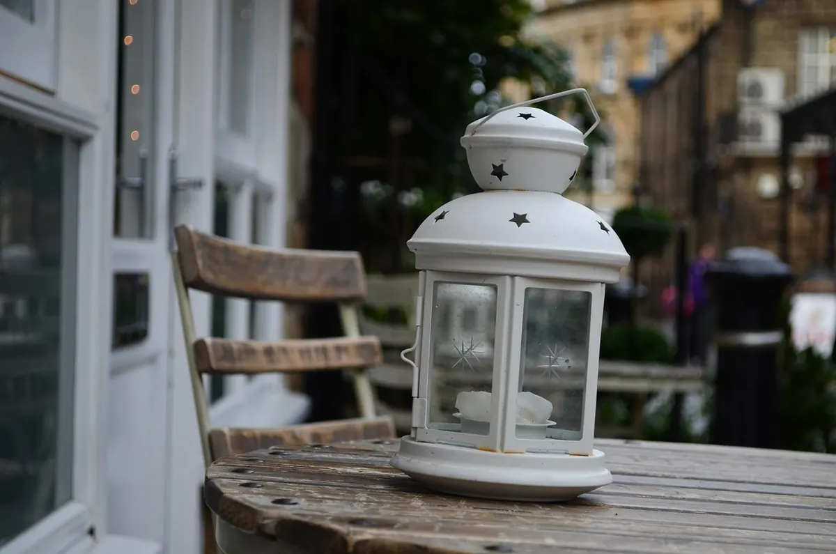 How to Create a Cosy Evening Seating Area on Your Patio